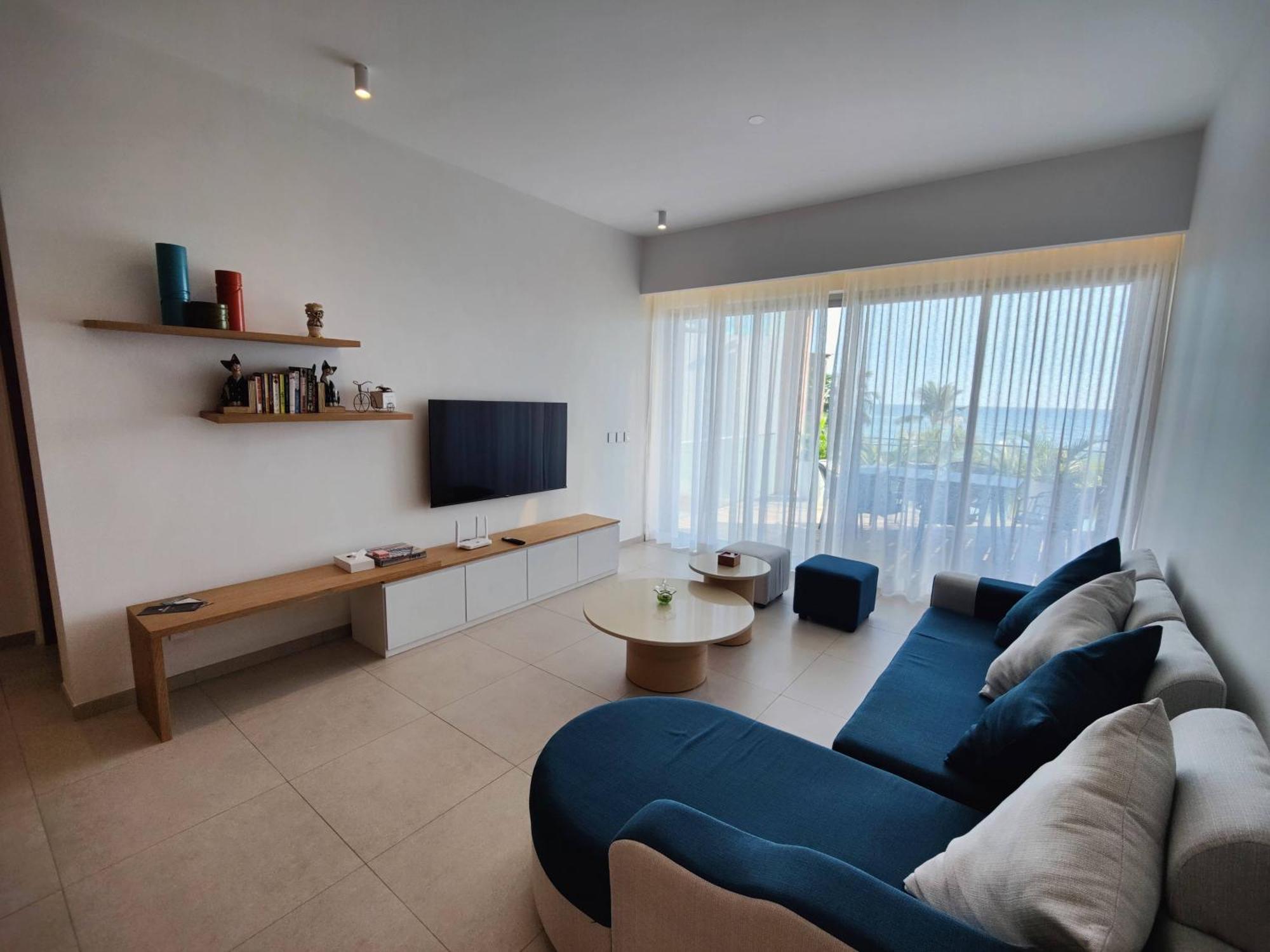 Ocean Point Beach Front Apartment بوينتي أو بيتشيز المظهر الخارجي الصورة
