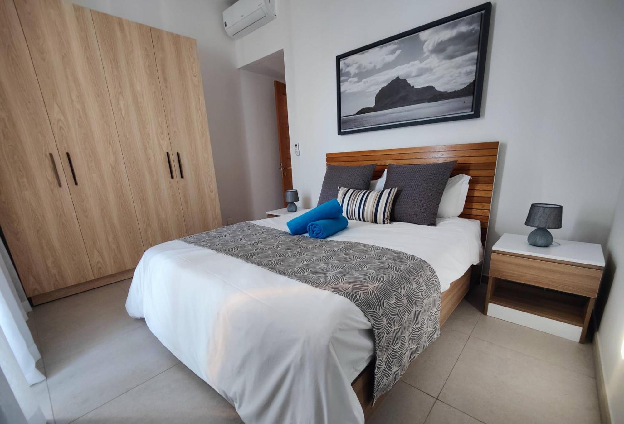 Ocean Point Beach Front Apartment بوينتي أو بيتشيز المظهر الخارجي الصورة